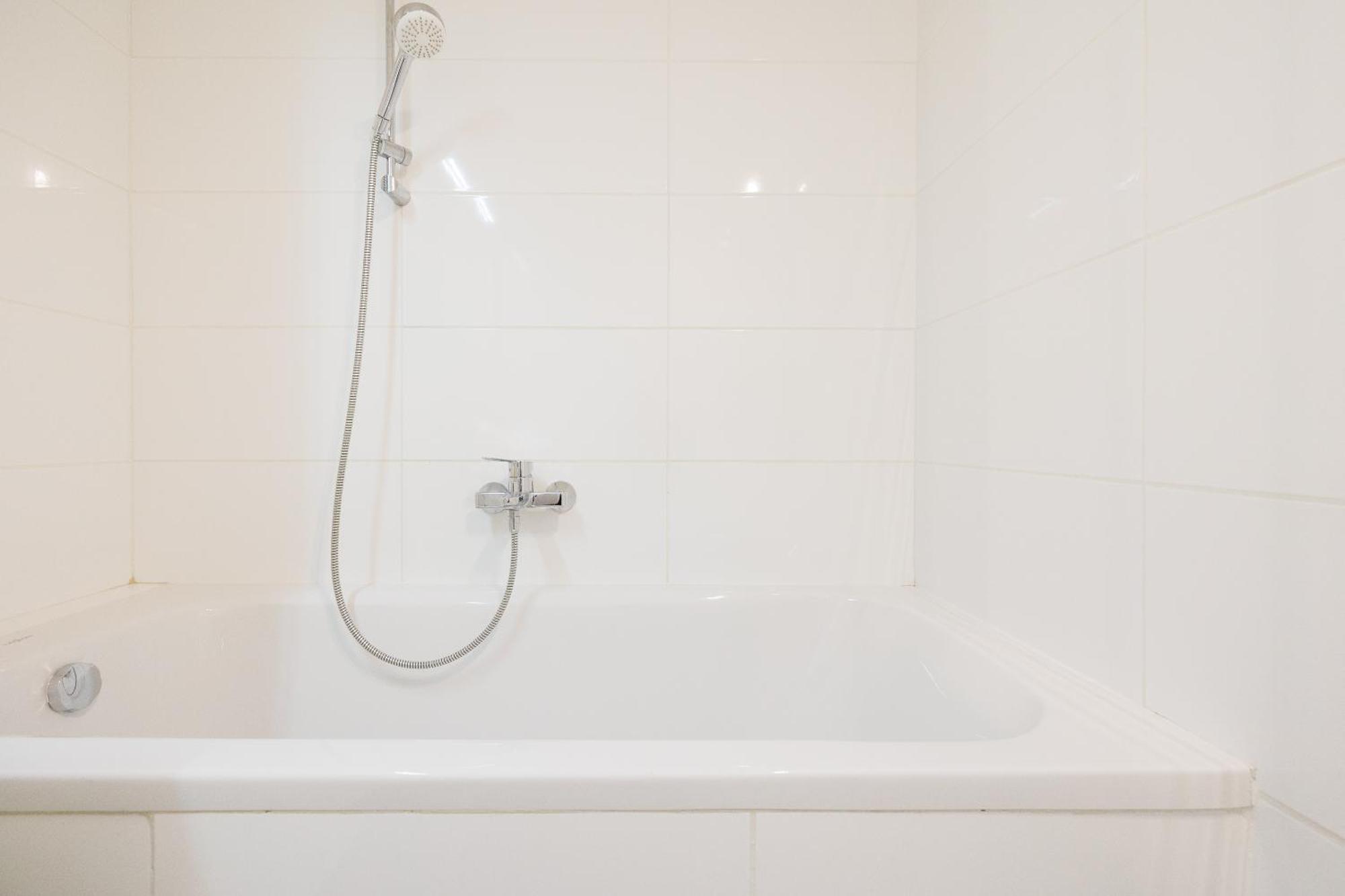 Neue renovierte und möblierte charmante Wohnung!!! Wien Exterior foto