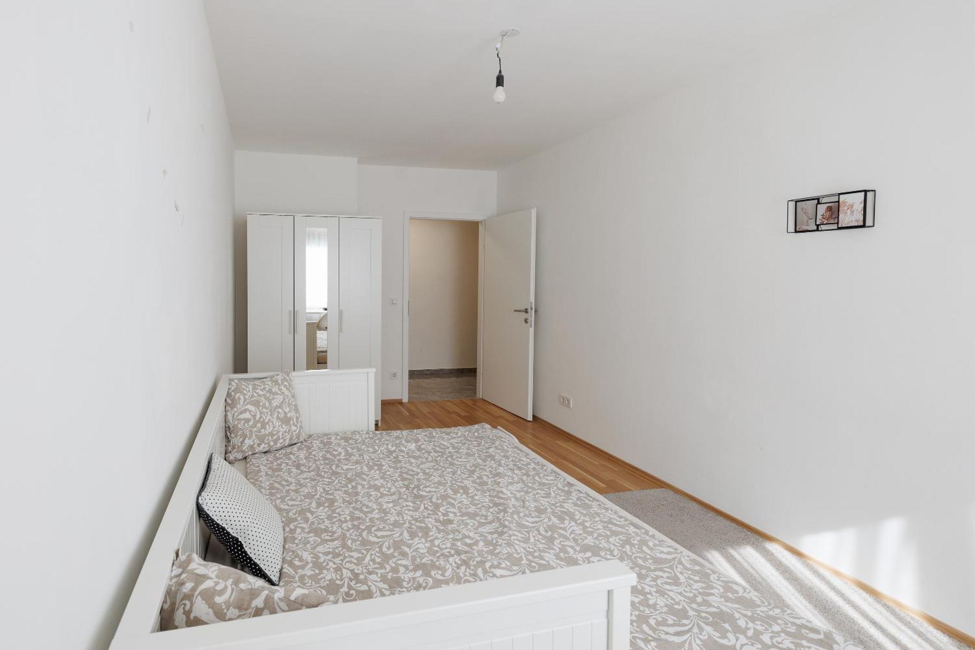 Neue renovierte und möblierte charmante Wohnung!!! Wien Exterior foto