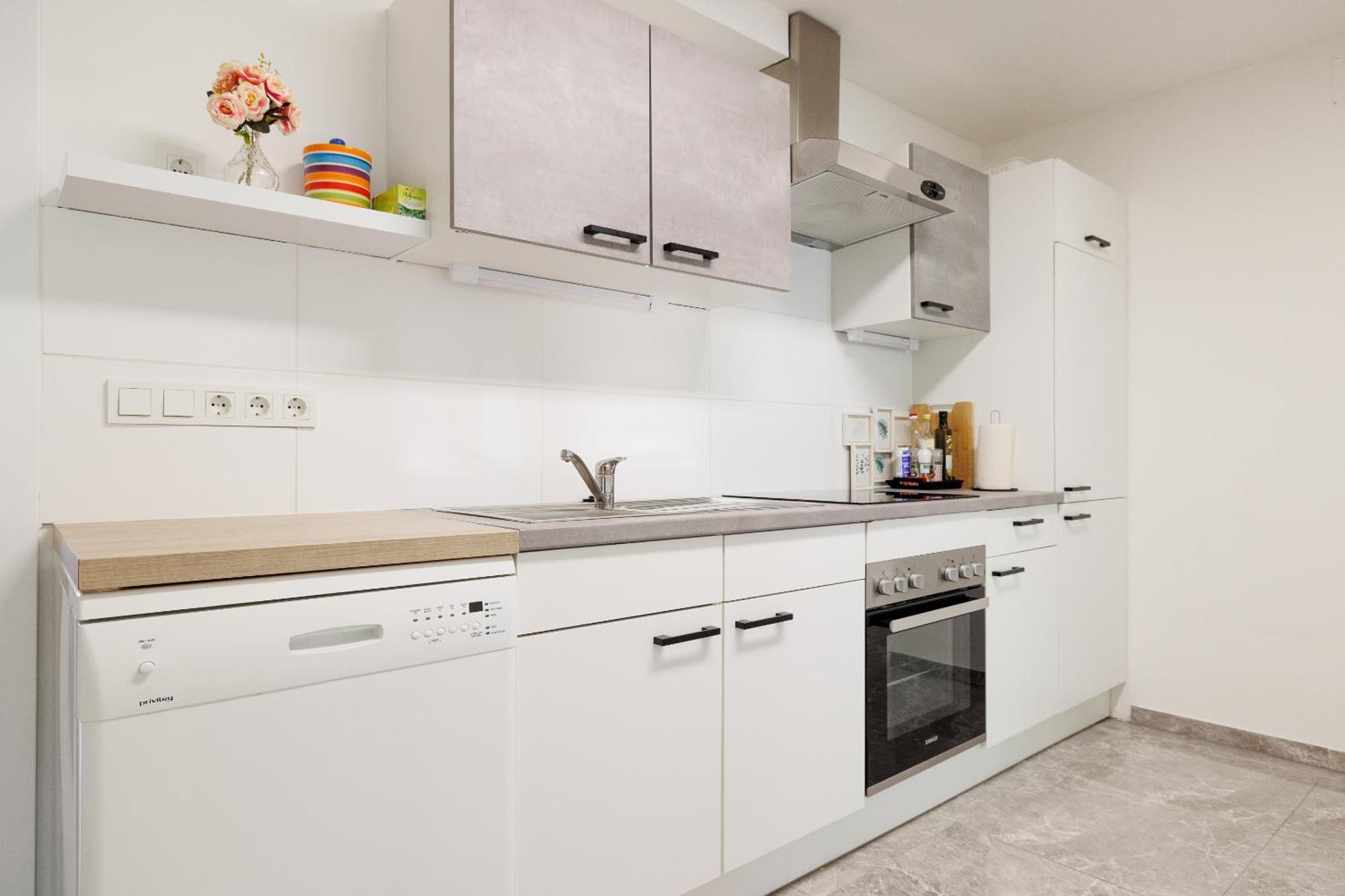 Neue renovierte und möblierte charmante Wohnung!!! Wien Exterior foto
