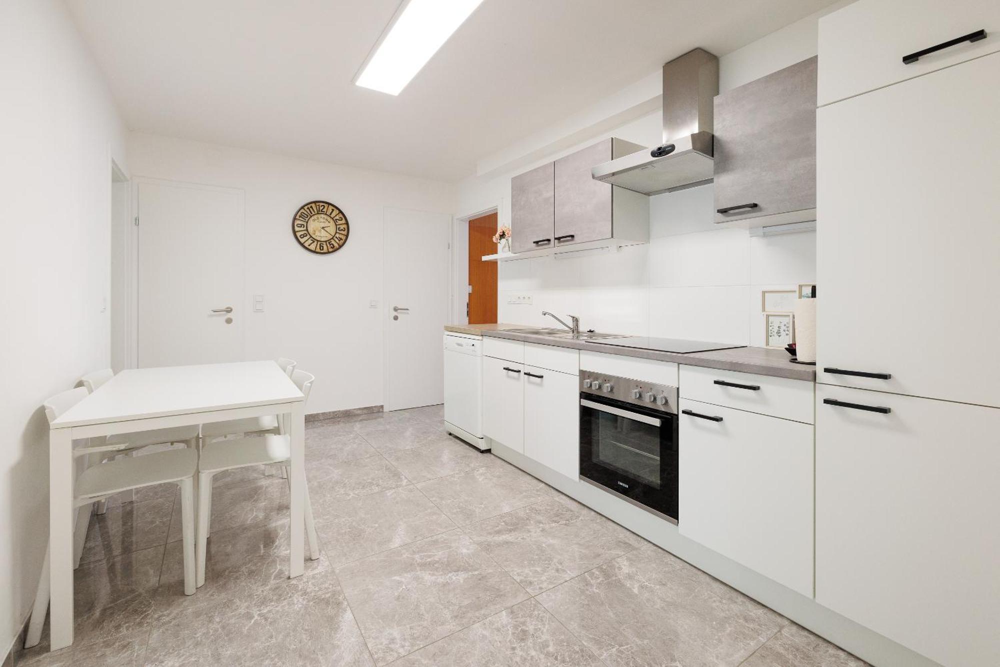 Neue renovierte und möblierte charmante Wohnung!!! Wien Exterior foto