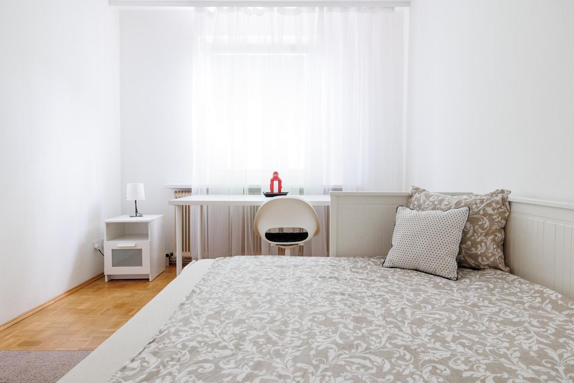 Neue renovierte und möblierte charmante Wohnung!!! Wien Exterior foto